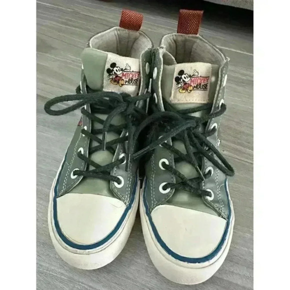 Disney X‎ Zara Mickey Mouse and Friends Hi Top Sneakers - Picture 3 of 7